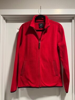 GAP Women’s Bright Red Zip-Up Fleece Jacket Size Small